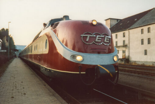 Dieseltriebzug VT 11.5 als Sonderzug am 1. September 1991 im Bahnhof Bad Driburg.
